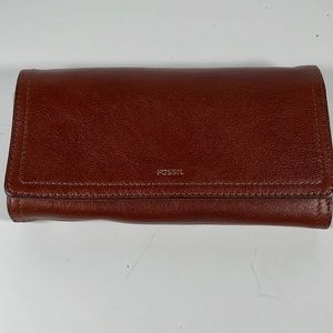 Fossil Logan RFID Flap Leather Tri Fold Wallet
